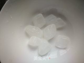 桃胶皂角米银耳羹的做法步骤:8