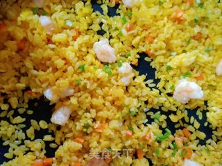 黄金虾仁炒饭的做法步骤:11