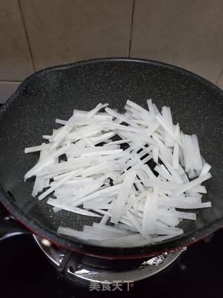 萝卜条炒牛肉的做法步骤：3