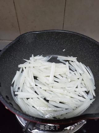 萝卜条炒牛肉的做法步骤：4