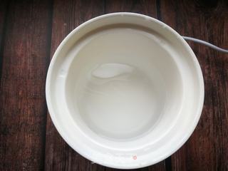 红薯桃胶银耳糖水的做法步骤:5