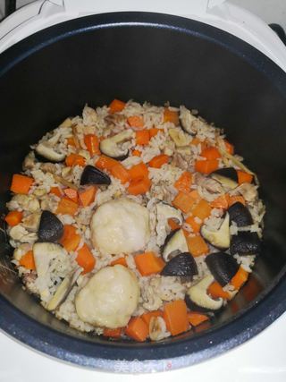 鸡腿煲仔饭的做法步骤：7