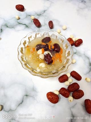 红枣银耳莲子枸杞羹的做法步骤:6