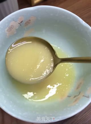 胡萝卜土豆丝卷饼的做法步骤:2