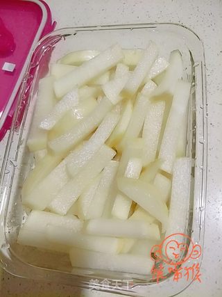 爽口萝卜条的做法步骤：4