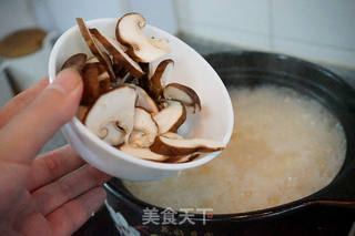 螃蟹鲍鱼粥的做法步骤:17