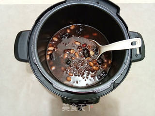 红枣花生杂粮粥的做法步骤:6