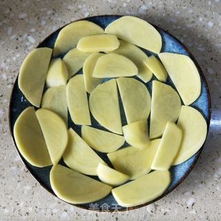 牛肉蒸土豆的做法步骤：3