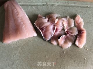 虫草鱼片豆腐羹的做法步骤：1