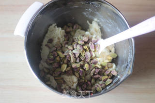 开心果奶酥---秋季零食大盘点,最受欢迎的奶酥制作方法来啦的做法步骤:7