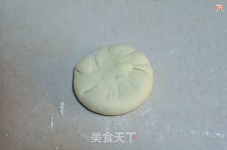 花儿豆沙包的做法步骤：4