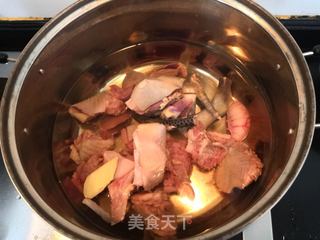 茭白木耳鸡汤的做法步骤:5
