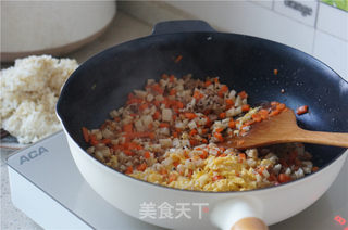 莲藕鸡蛋炒饭的做法步骤:5