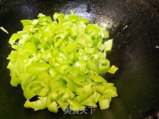 肉末鸡蛋酱的做法步骤:2