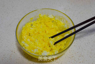 黄金蛋炒饭的做法步骤:2