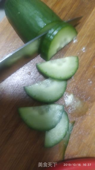 黄瓜拼花的做法步骤：4