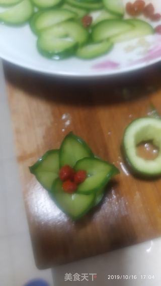 黄瓜拼花的做法步骤：7