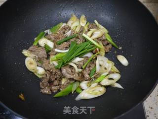 大葱炒牛肉的做法步骤：7