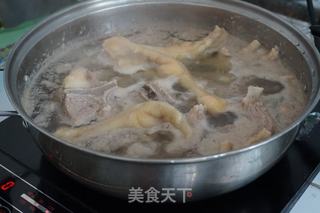 花生眉豆煲鸡脚的做法步骤:3
