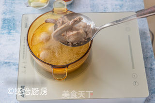 老鸭萝卜汤的做法步骤:6