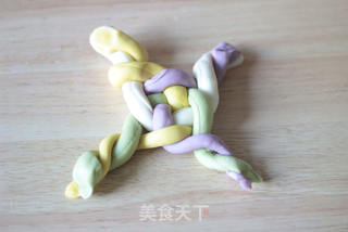 详解绣球馒头的做法步骤:13