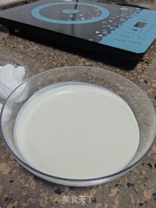 自制牛奶棒棒糖的做法步骤:2