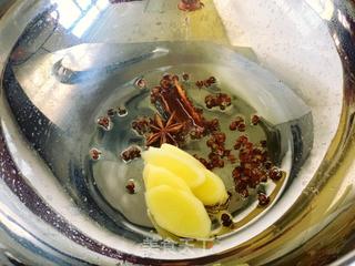 红烧鸡爪的做法步骤：6