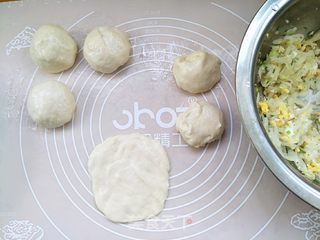 白萝卜丝鸡蛋馅饼的做法步骤:6