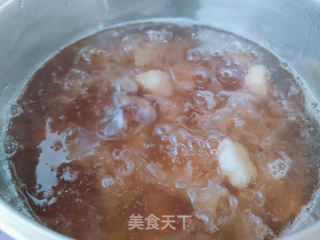 桃胶银耳雪梨羹的做法步骤:7