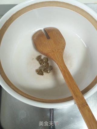 “蟹黄”虾仁豆腐煲的做法步骤:6