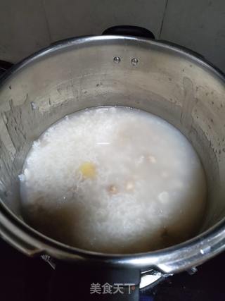 板栗粥的做法步骤：4