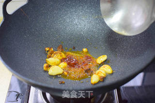 油条烧茄子的做法步骤:3