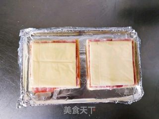 十分钟快手早餐【芝士培根厚土司片】的做法步骤:4