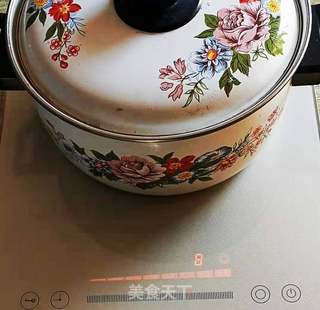 牛奶虾仁蒸蛋羹的做法步骤:5