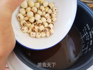 红豆莲子米饭的做法步骤：3