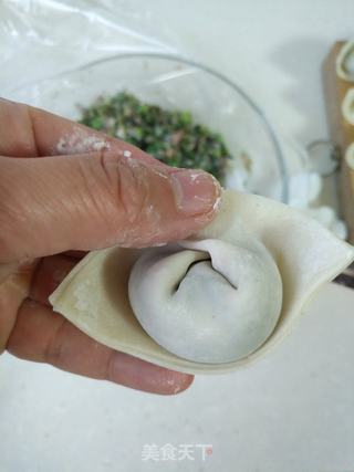 香菇青菜大馄饨的做法步骤:11