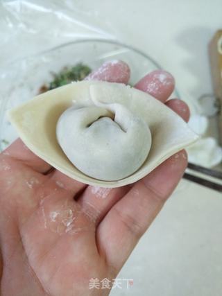 香菇青菜大馄饨的做法步骤:12