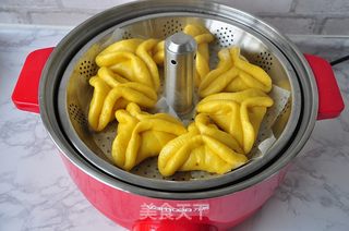 南瓜红糖三角的做法步骤:8