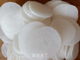 糖醋萝卜片的做法步骤:2