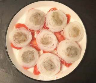 虾仁怎么做好吃_虾仁的做法_教你怎样做好吃有营养的蒜蓉粉丝蒸虾的做法步骤:3