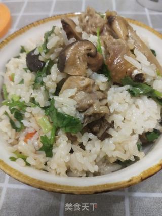 香菇鸡焖饭的做法步骤:16