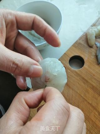 福贵虾肉小馄饨的做法步骤:3