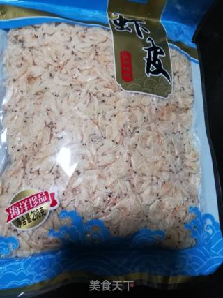 家常韭菜鸡蛋虾皮大包子的做法步骤:2