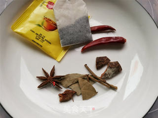 茶香卤牛肉的做法步骤:2