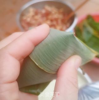 咸蛋黄肉粽的做法步骤:7