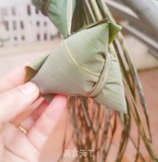 咸蛋黄肉粽的做法步骤:8