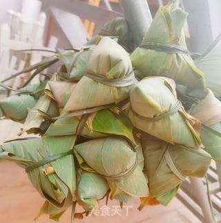 咸蛋黄肉粽的做法步骤:9