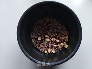 桂圆红枣莲子粥的做法步骤:3