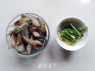 红烧大头虾的做法步骤:2