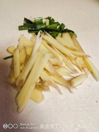 快速煸炒，好吃美味，让你永远忘不了它的香味。的做法步骤：1